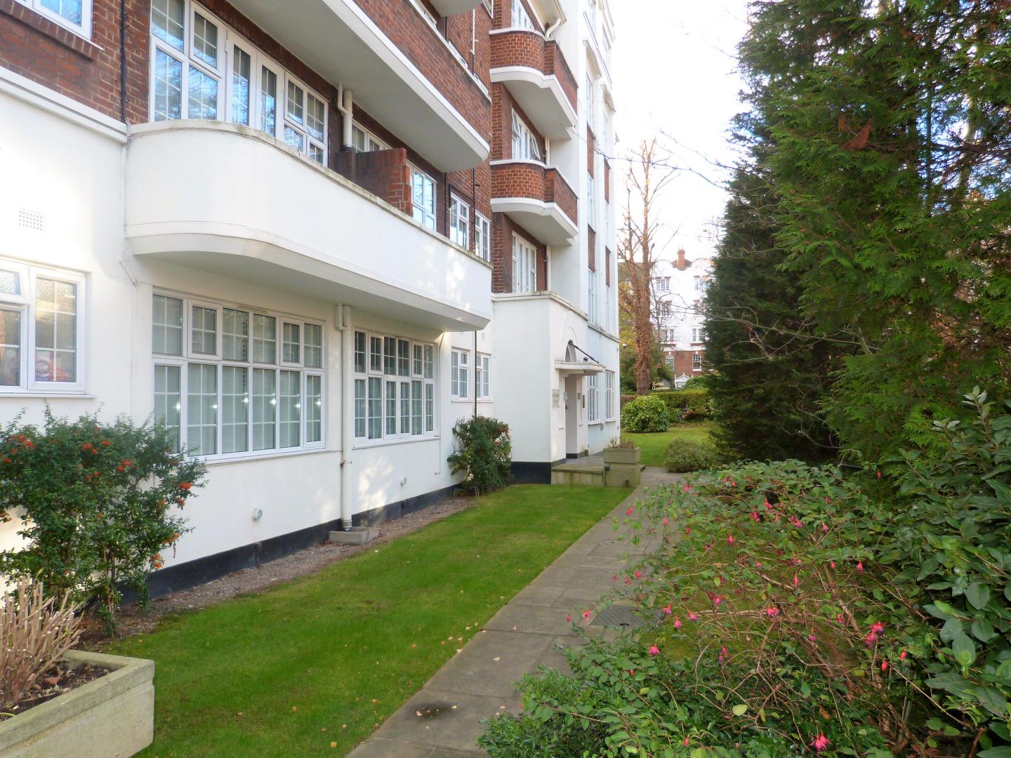 			NEW INSTRUCTION, 2 Bedroom, 1 bath, 1 reception Apartment			 Acol Court, South Hampstead